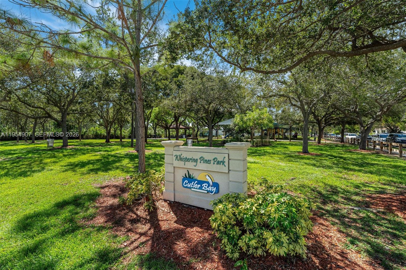 8761 Ridgeland Dr, Cutler Bay FL 33157