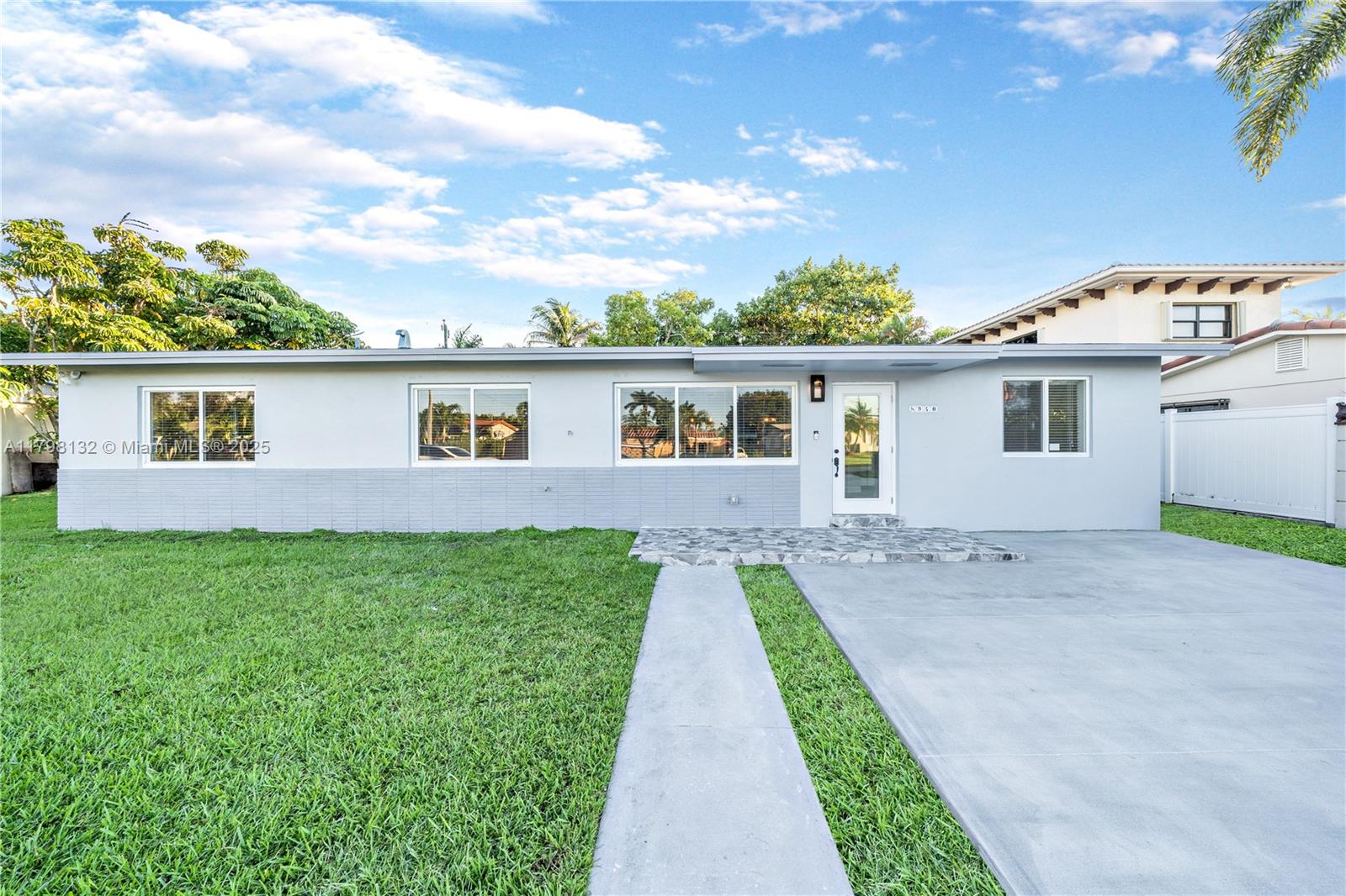 8940 SW 20th St, Miami FL 33165