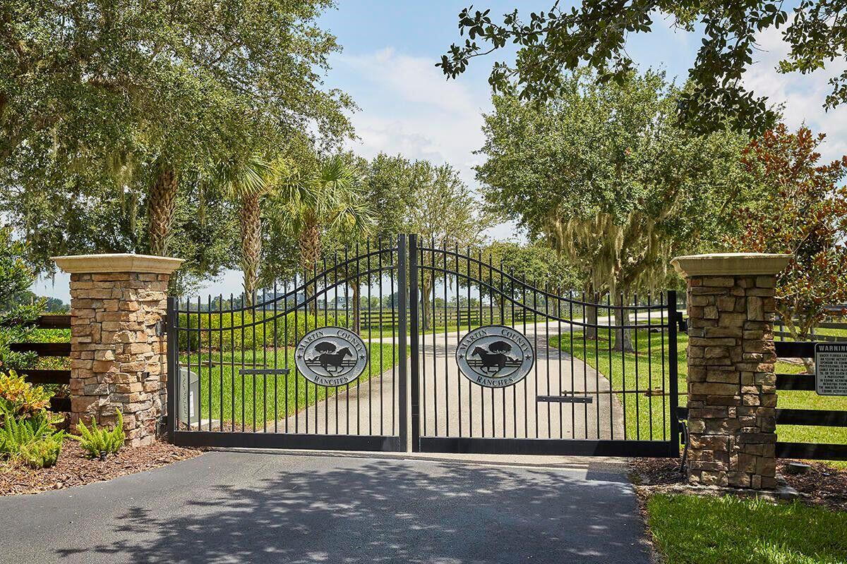 PRIVATE — OKEECHOBEE, FL