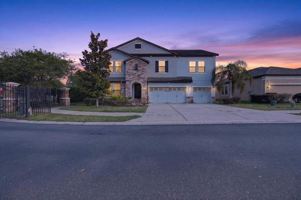 1389 HERITAGE LANDINGS DRIVE