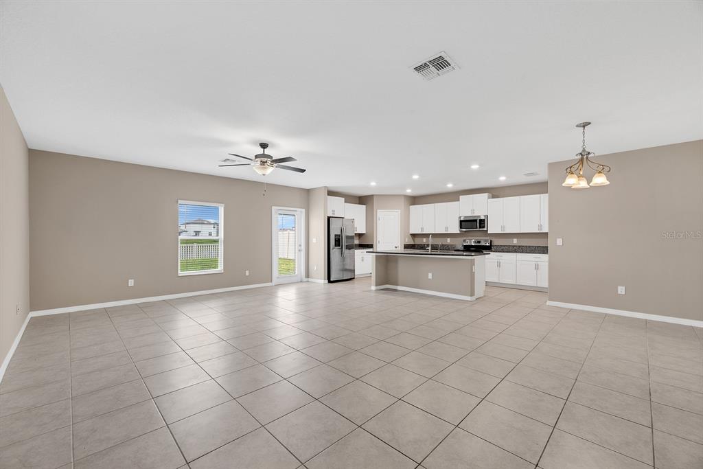 16630 KINGMAN REEF STREET, WIMAUMA, FL — photo 5 of 30