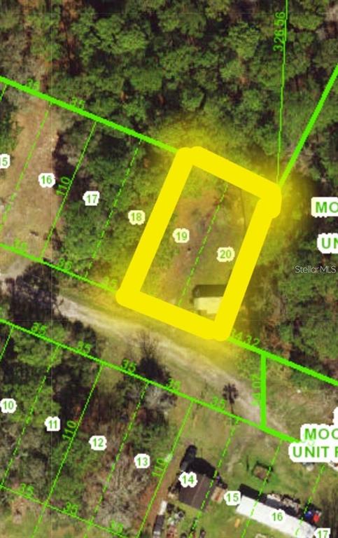 This is a map showing two highlighted adjacent land parcels labeled 19 and 20 — 12955 RIO VISTA AVENUE, NEW PORT RICHEY, FL
