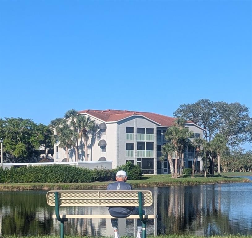 9300 CLUBSIDE CIRCLE UNIT 1308