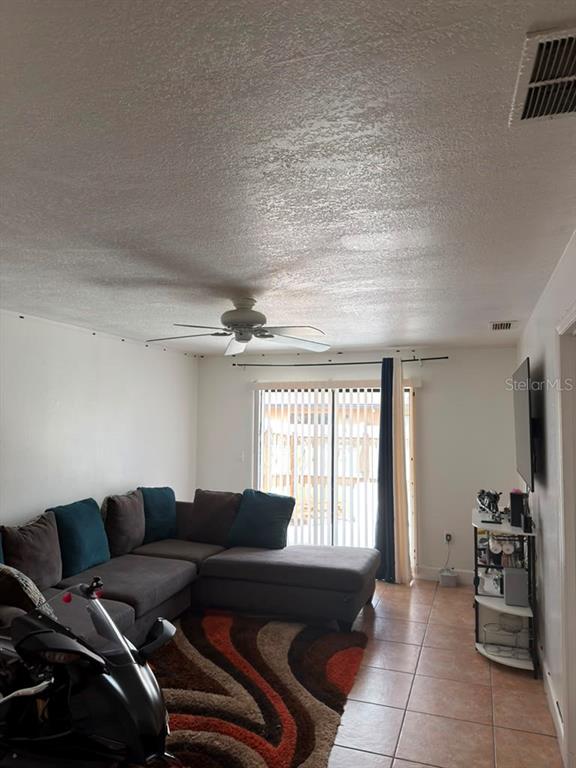 2207 CARIBBEAN DRIVE, KISSIMMEE, FL — photo 2 of 18