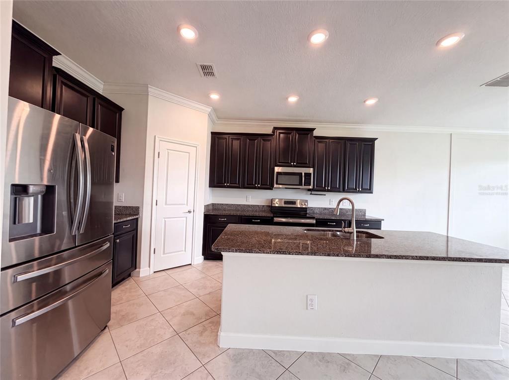 9709 IVORY DRIVE, RUSKIN, FL — photo 2 of 30
