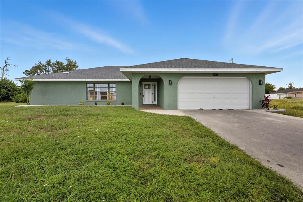 7211 PEACOCK LANE