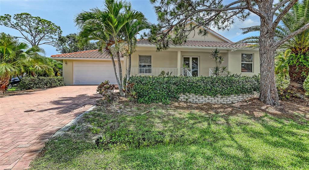 205 SUGARLOAF DRIVE