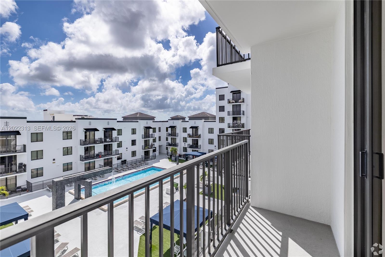 2001 NW 67th St # 414, West Miami FL 33147
