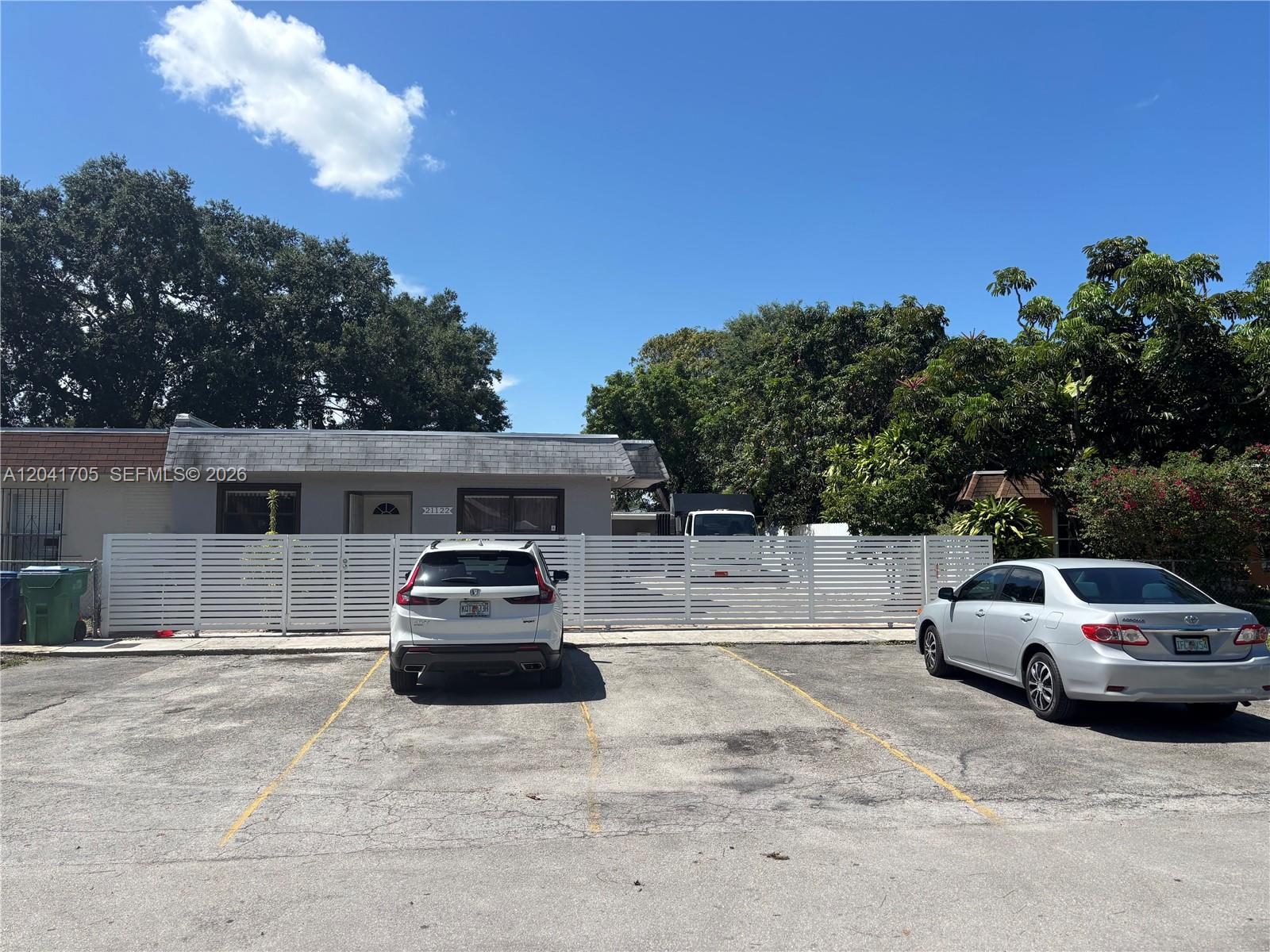 21122 NW 39th Ave, Miami Gardens FL 33055