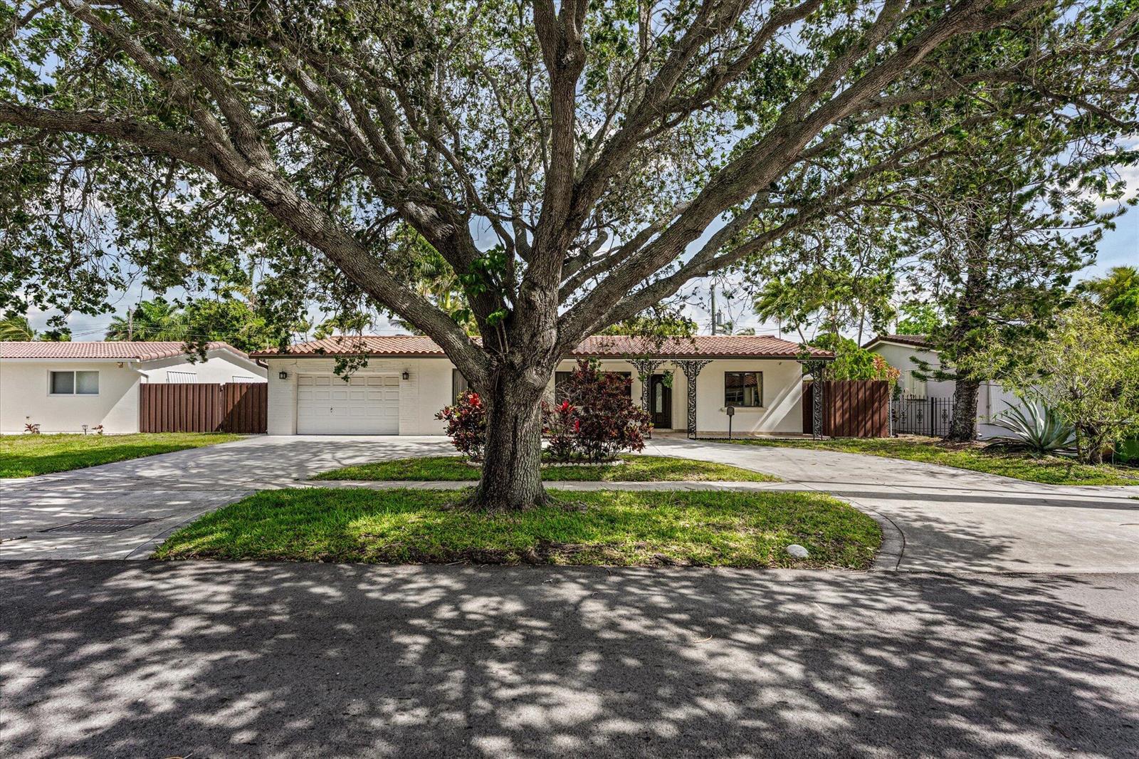 1101 NE 4th Court, Hallandale Beach FL 33009