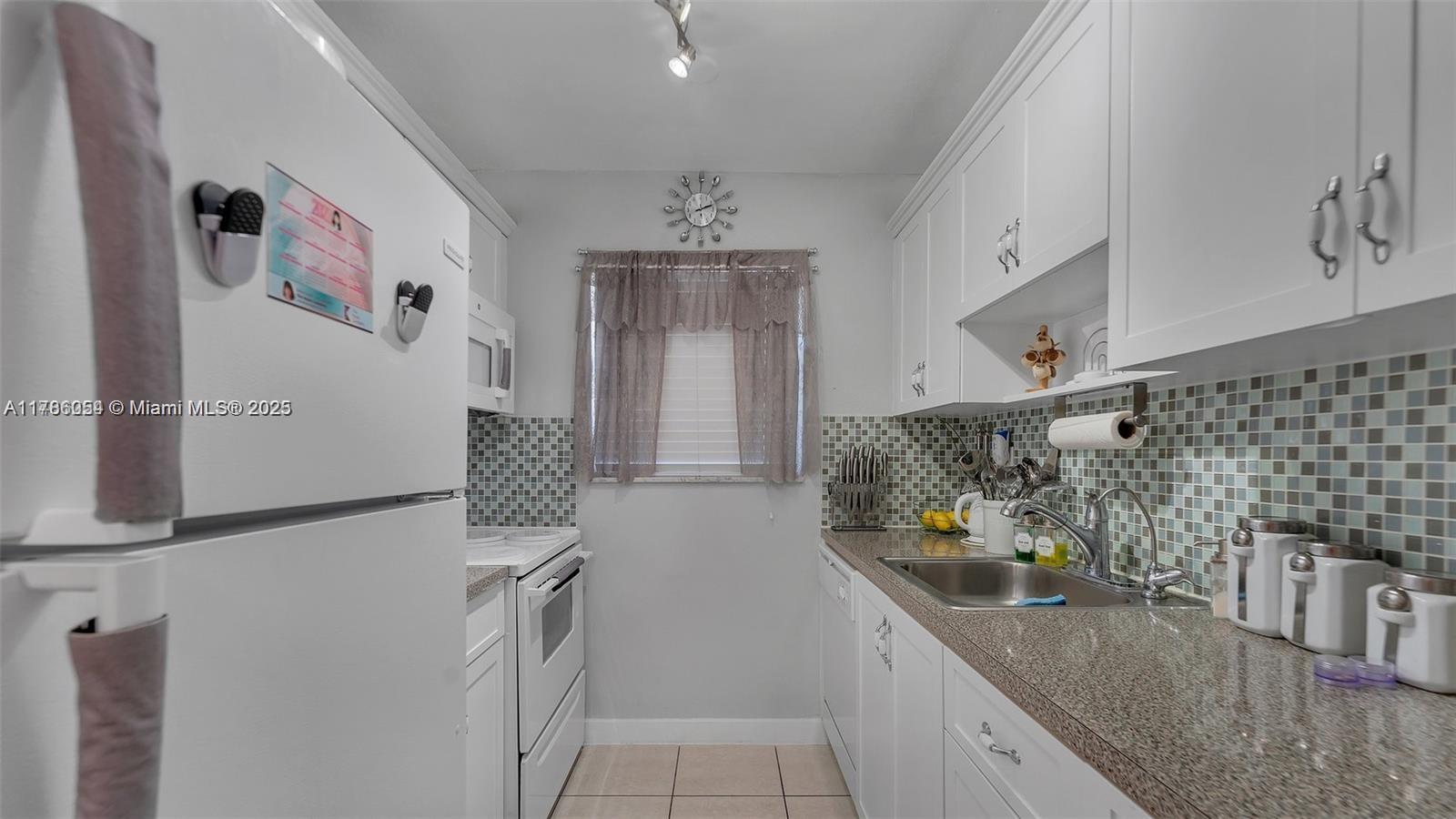 3265 Griffin Rd # 106, Dania Beach FL 33312