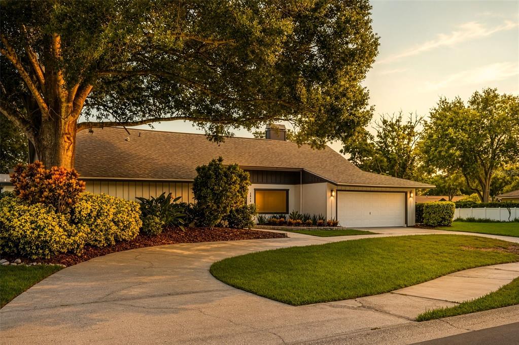 1736 PINE CREEK COURT