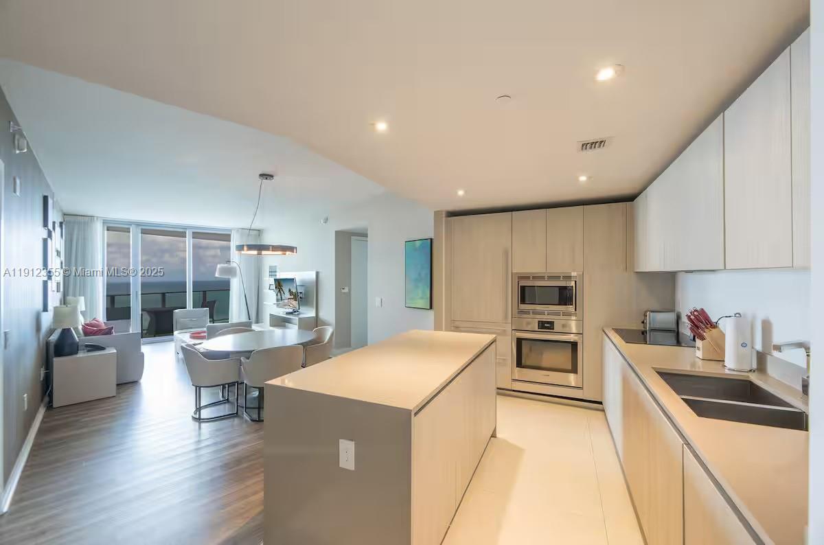 4111 S Ocean Dr # 3808, Hollywood FL 33019