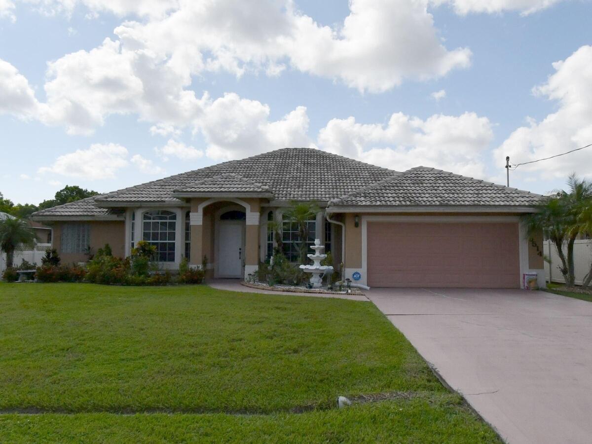 5514 NW Whitecap Road, Port St. Lucie FL 34986