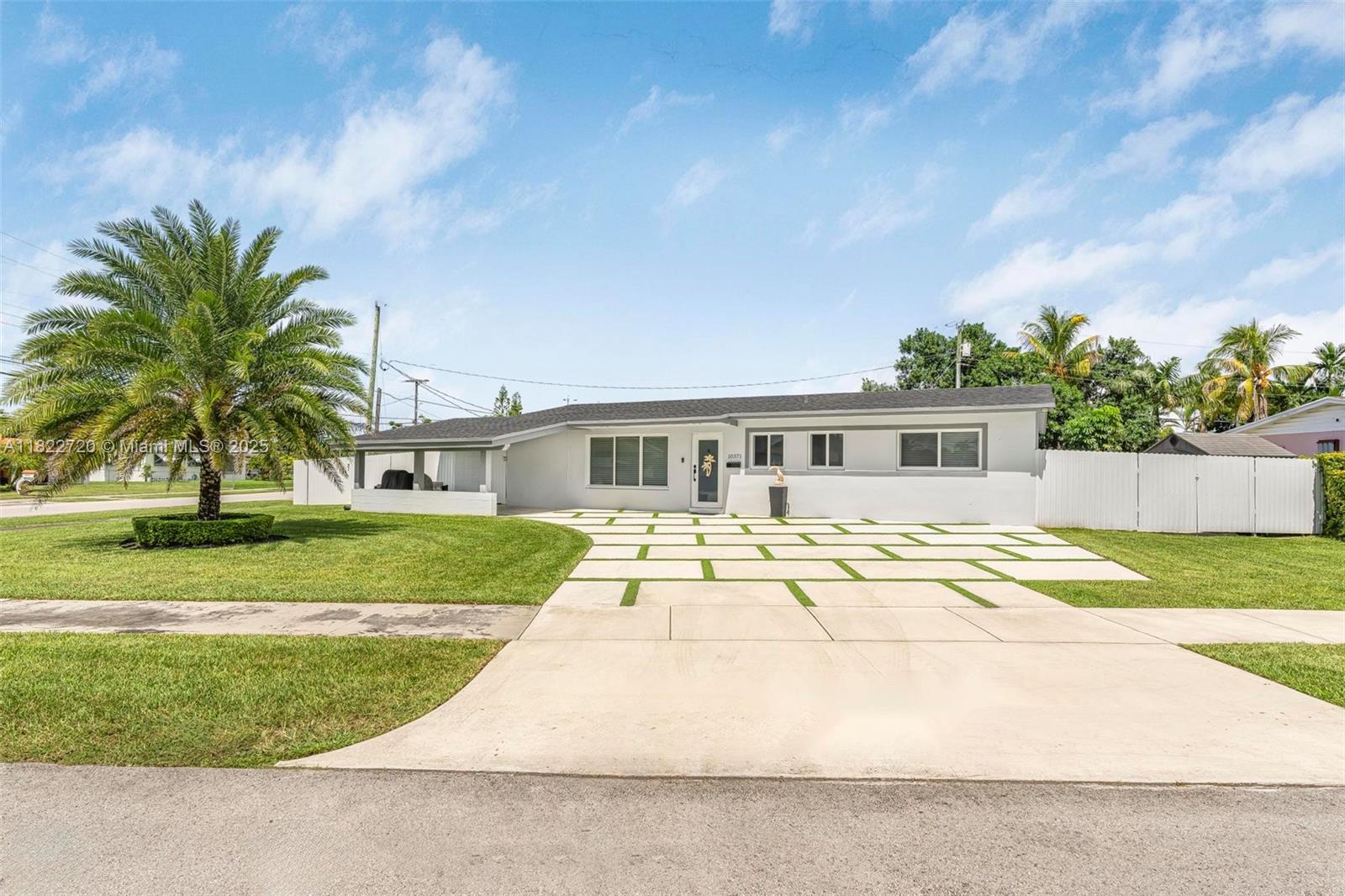 10371 SW 44th St, Miami FL 33165