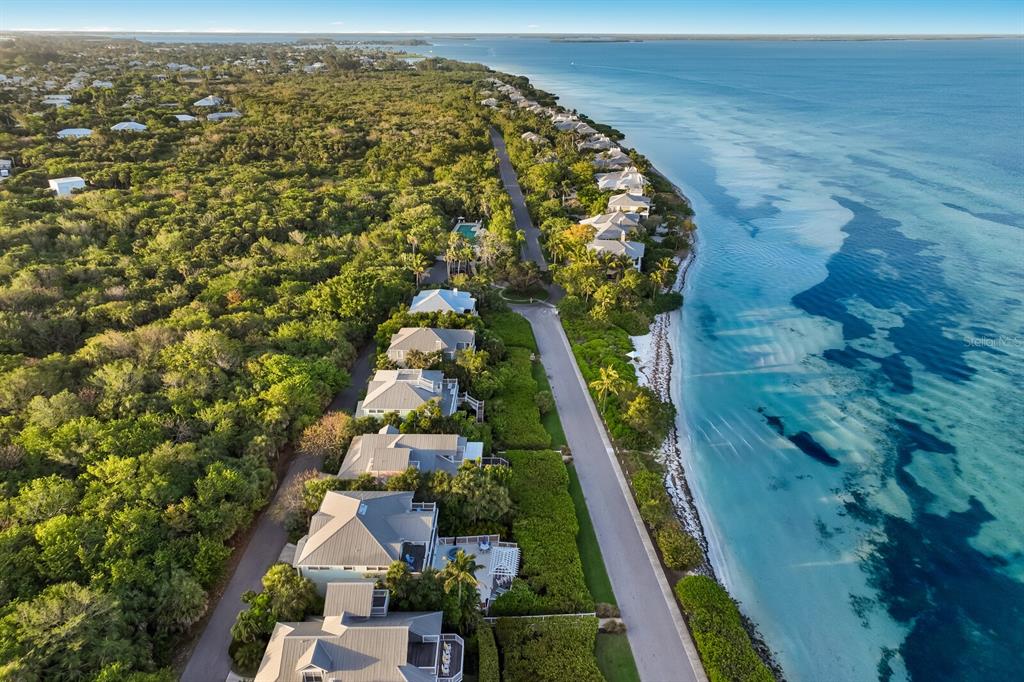 521 BUTTONWOOD BAY DRIVE
