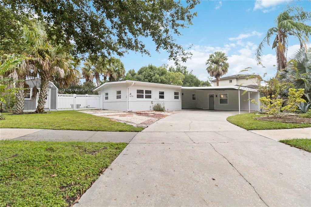 428 SELKIRK DRIVE