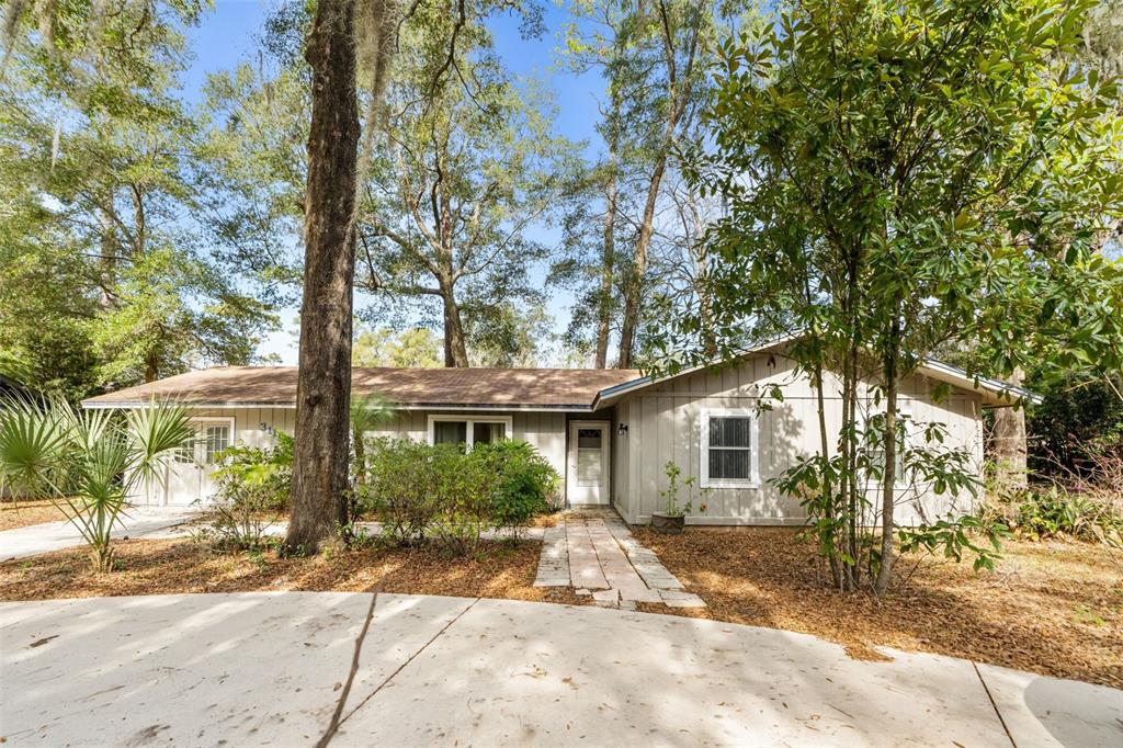 3116 W UNIVERSITY AVENUE