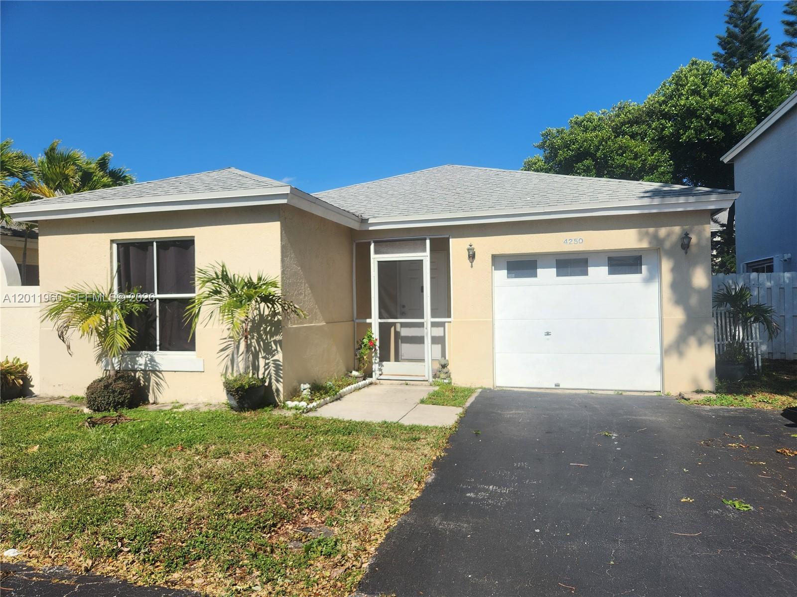 4250 SW 72nd Ter, Davie FL 33314