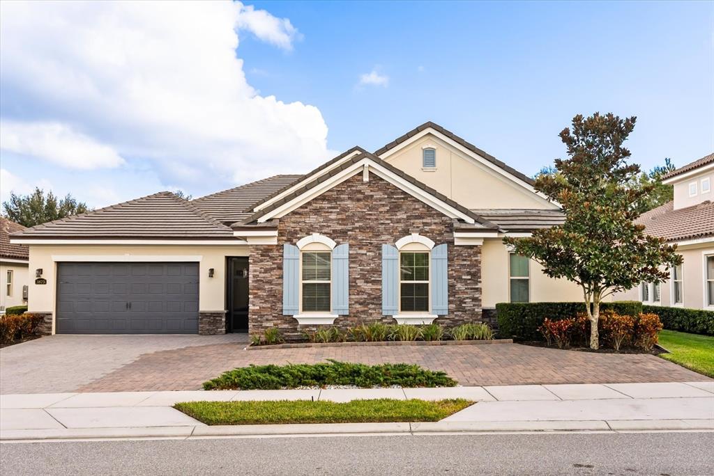 3875 GRASSLAND LOOP