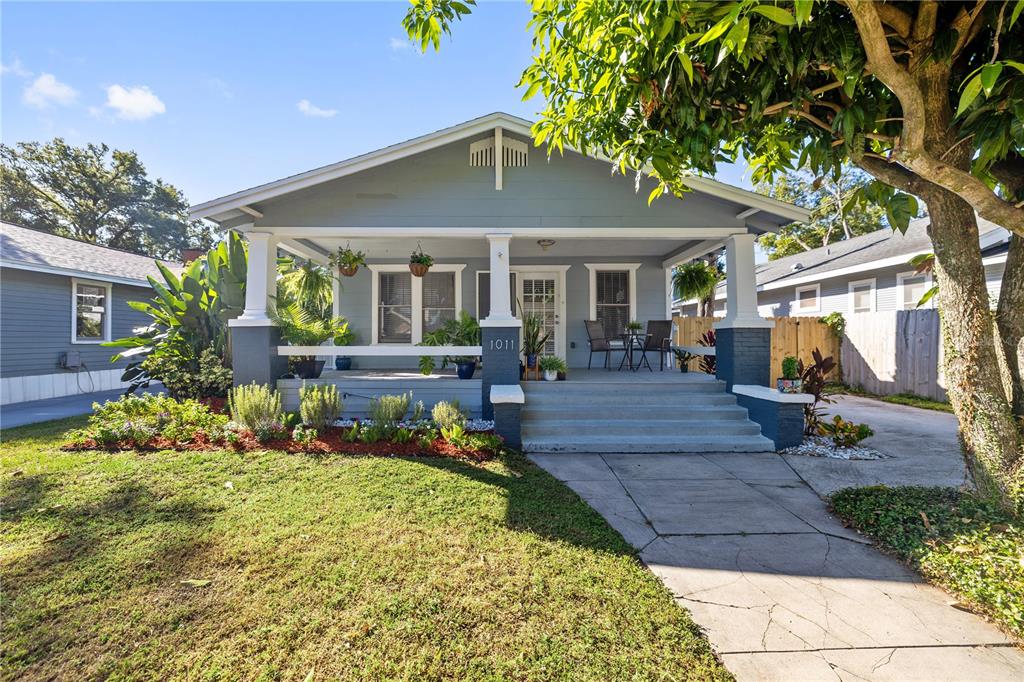 1011 E EMMA STREET