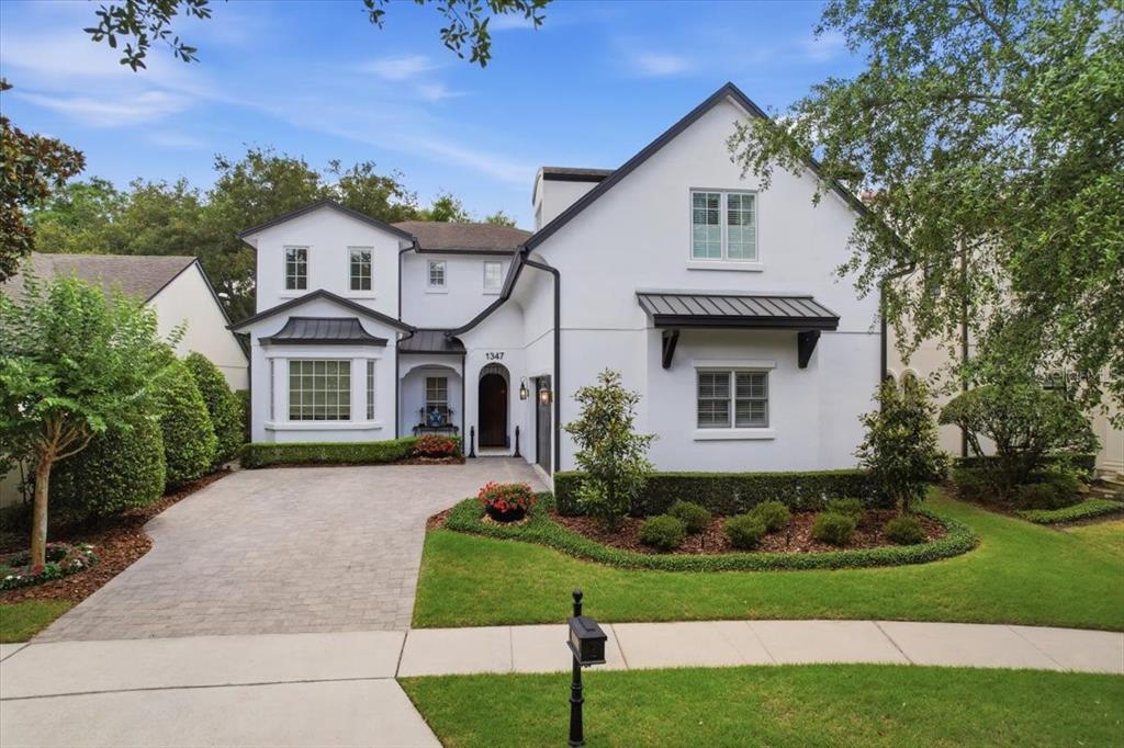 1347 CHAPMAN CIRCLE