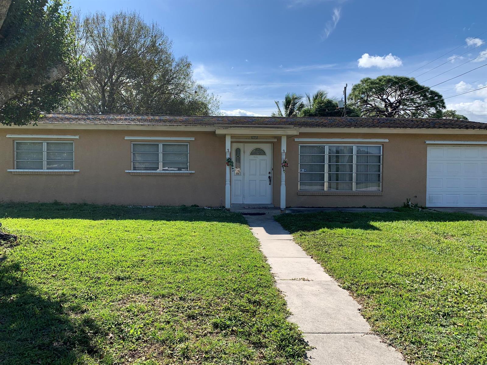 363 Hosbine Street, Fort Pierce FL 34982