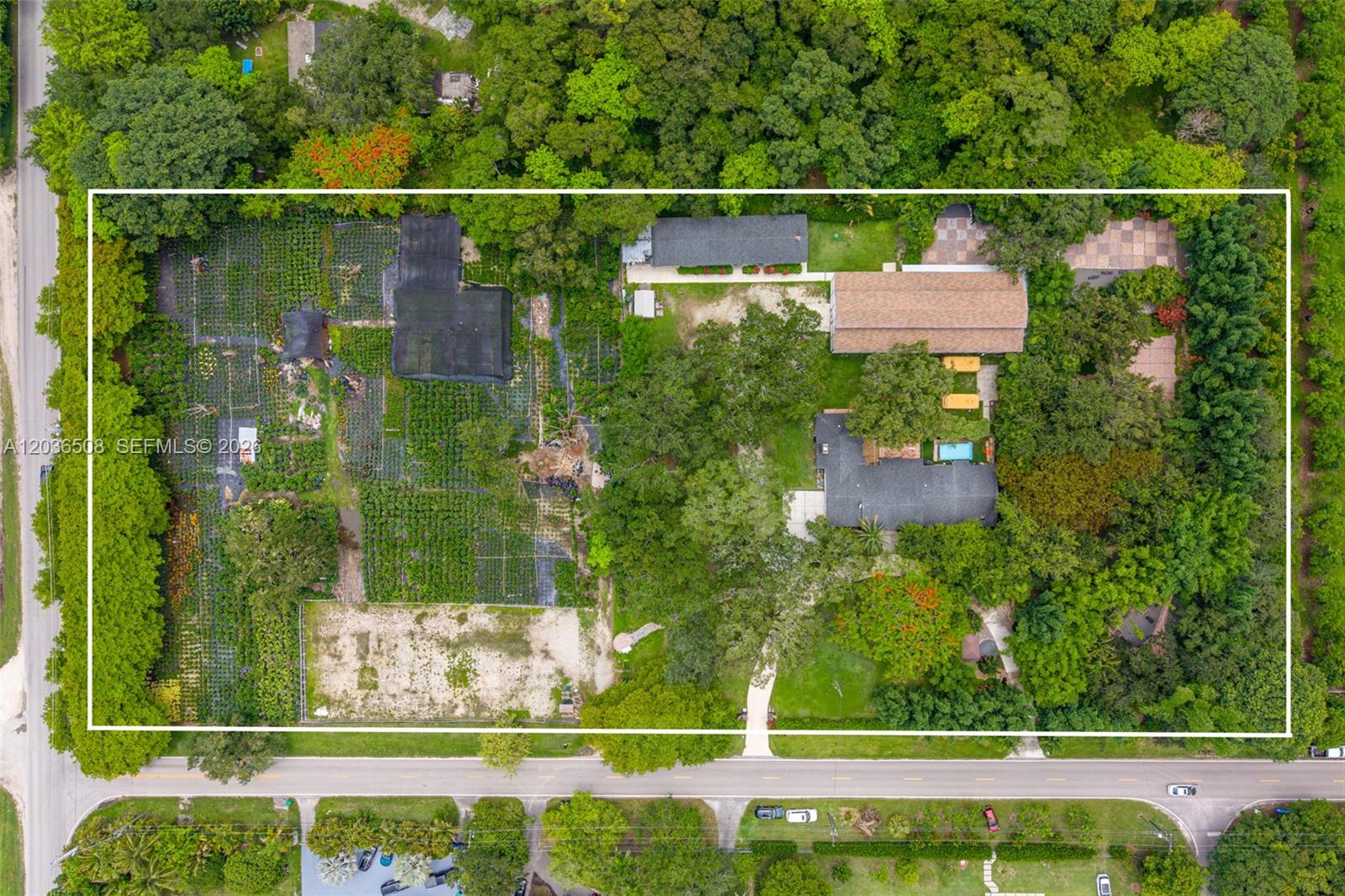 HOMESTEAD, FL — photo 2 of 22