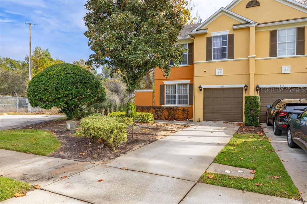 811 ASSEMBLY COURT, REUNION, FL — photo 2 of 30