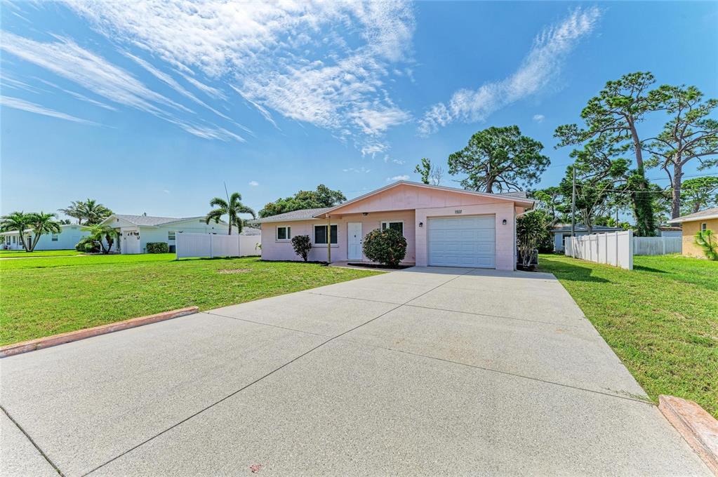 1507 S VENICE BOULEVARD, VENICE, FL — photo 3 of 30