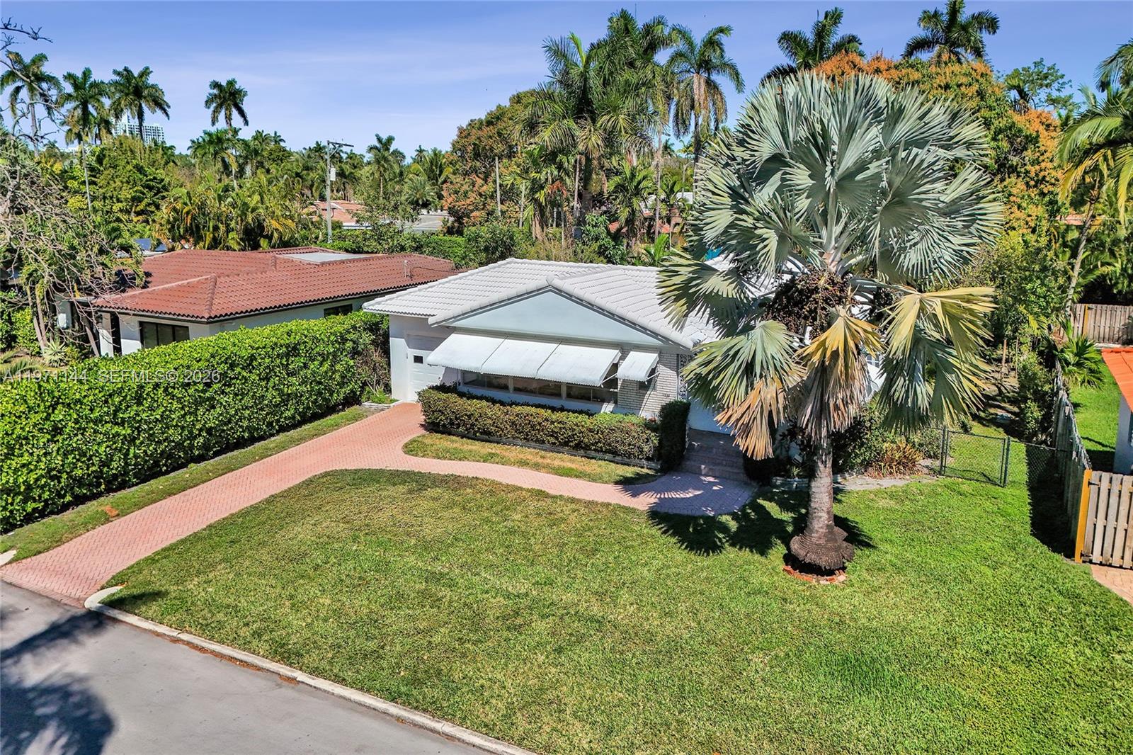 1235 Jefferson St, Hollywood FL 33019