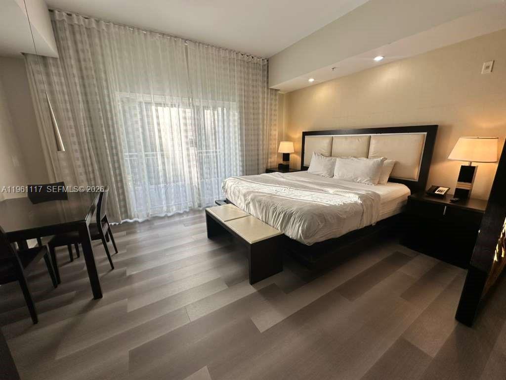 5300 NW 87th Ave # 910, Doral FL 33178