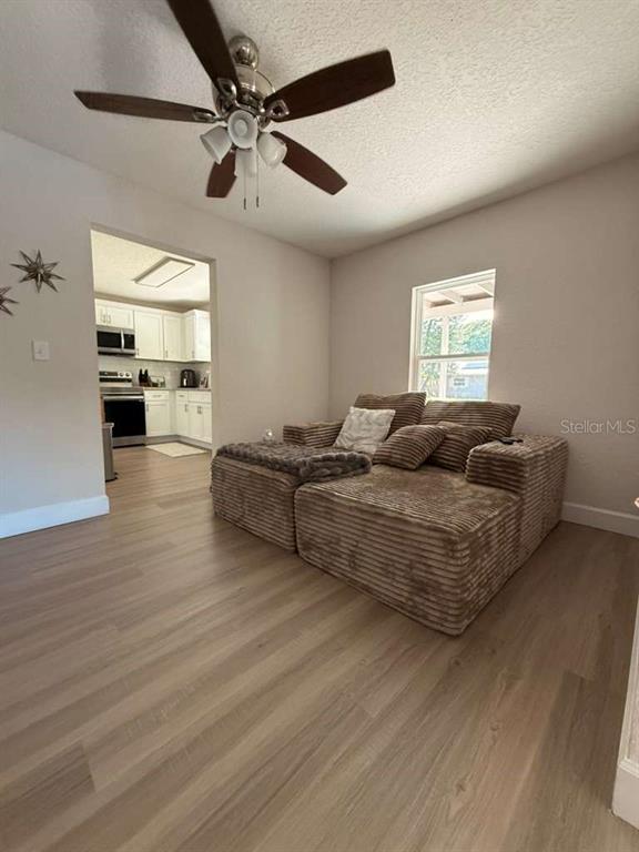 1065 N 10TH STREET, EAGLE LAKE, FL — photo 4 of 16