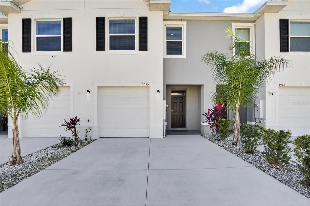 5055 CAPTAIN DAVIS DRIVE, WIMAUMA, FL — photo 2 of 30