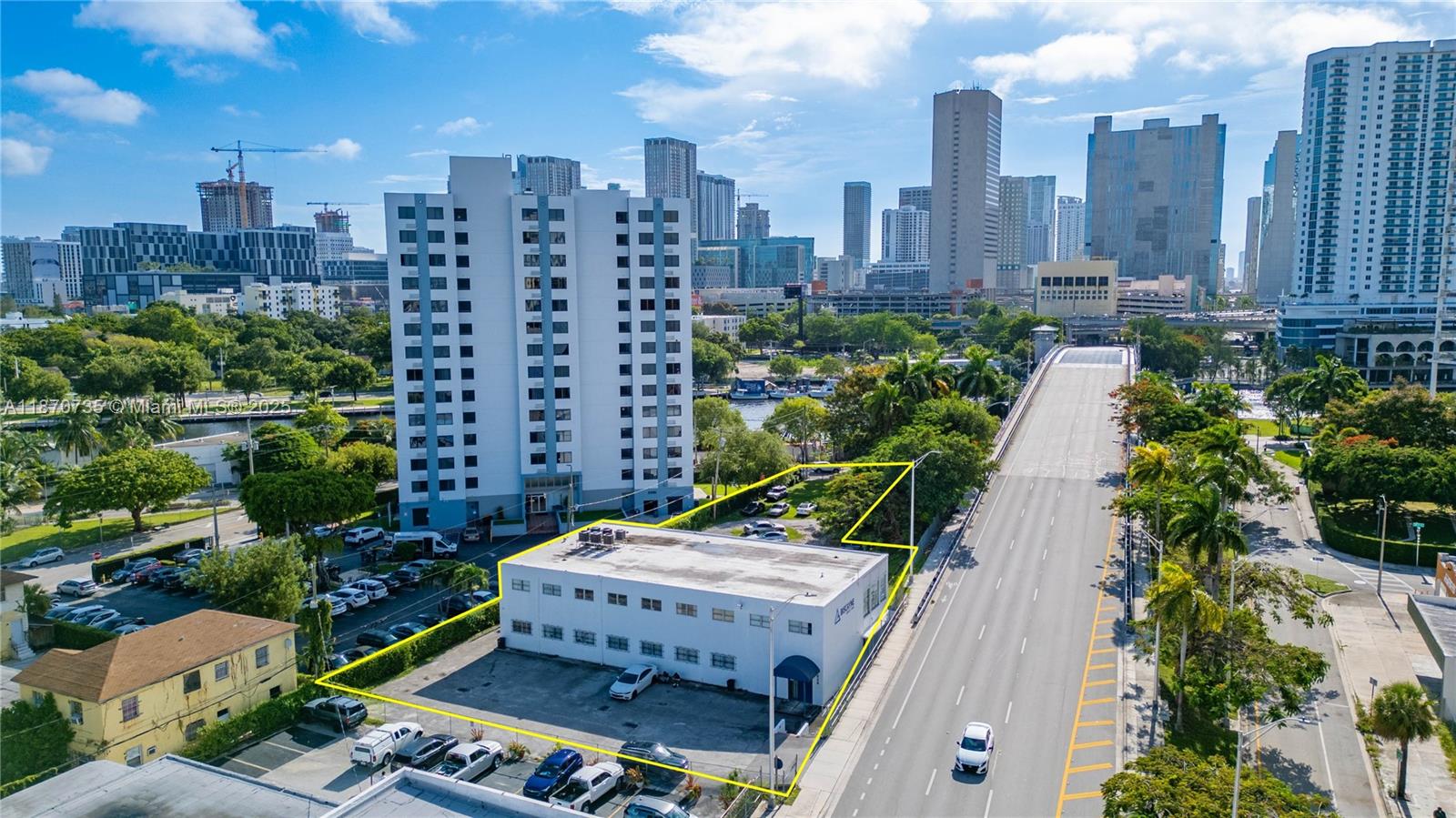 529 W Flagler St, Miami FL 33130
