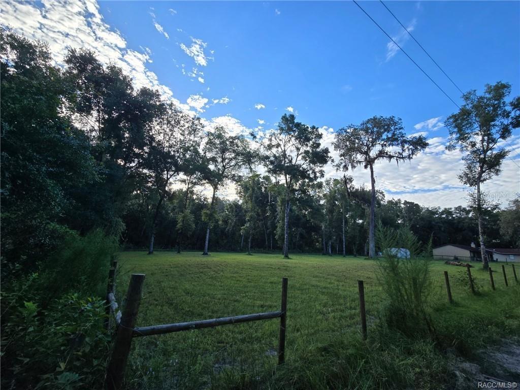 4689 S IRONWOOD POINT