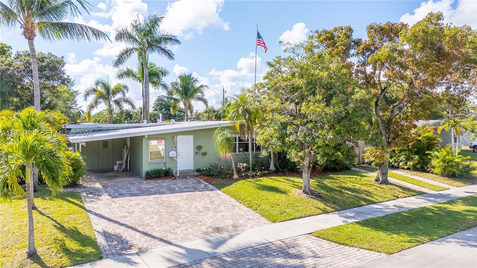 1410 NE 40th Ct, Pompano Beach FL 33064
