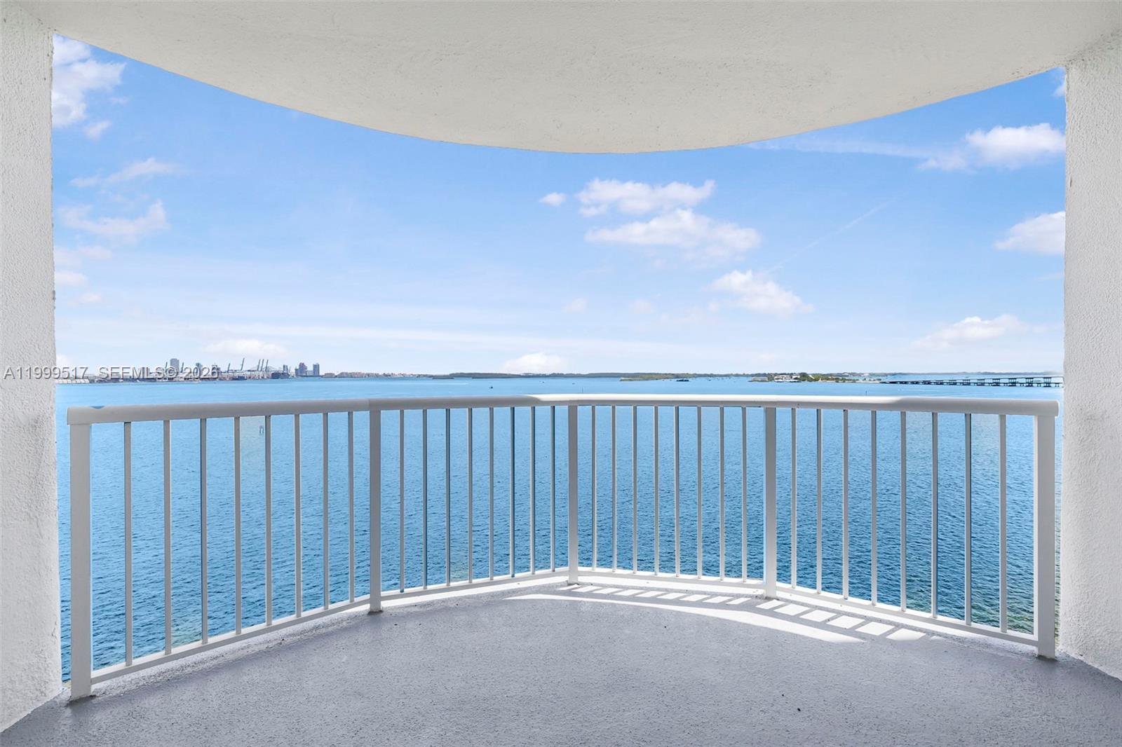 1420 Brickell Bay Dr # 1401A, Miami FL 33131