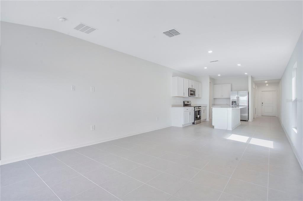 961 HAROLD PASS, WINTER HAVEN, FL — photo 3 of 14