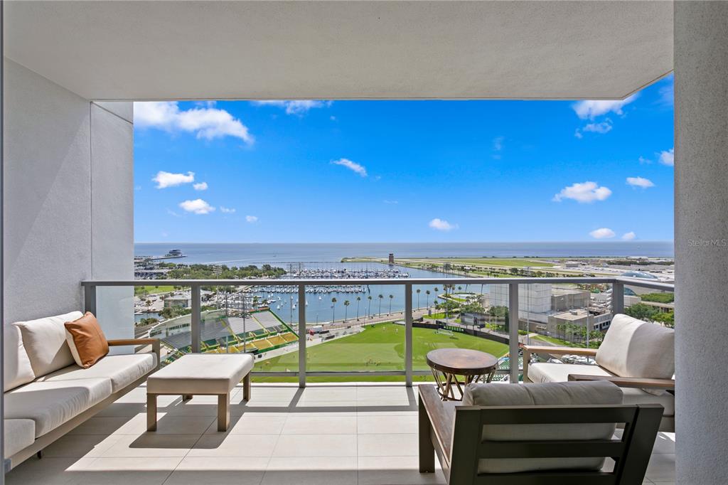 301 1ST STREET S UNIT 1601