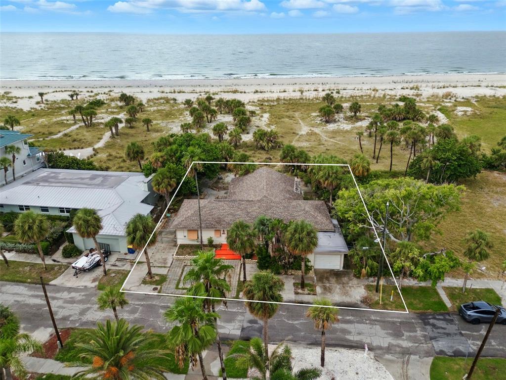 1024 ELDORADO AVENUE, CLEARWATER BEACH, FL — photo 3 of 23