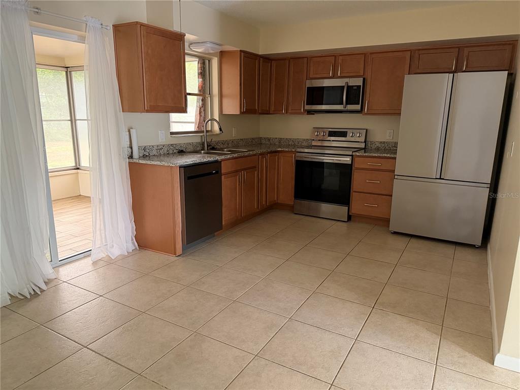 2236 MORNINGSIDE DRIVE, CLEARWATER, FL — photo 2 of 23