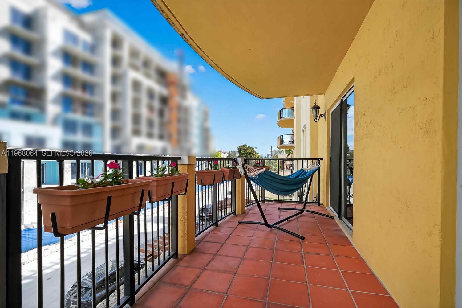 322 Madeira Ave # 304, Coral Gables FL 33134