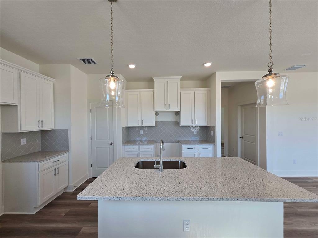 3841 DAYBREAK RUN LOOP, SPRING HILL, FL — photo 2 of 11