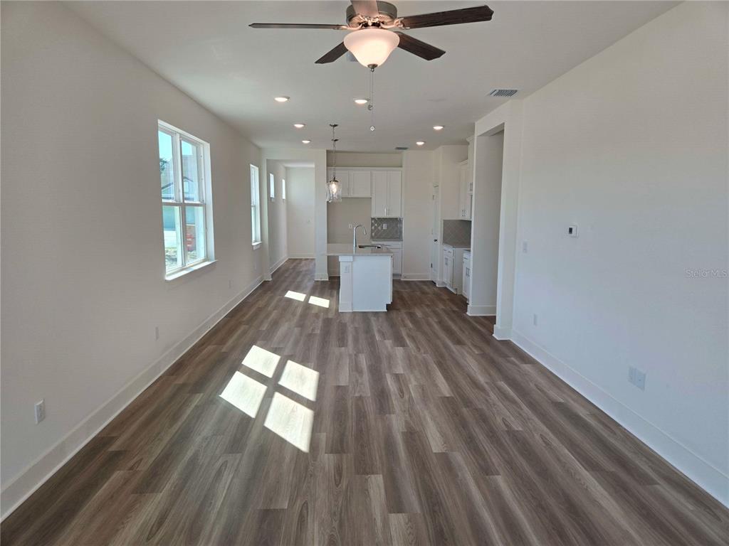 3841 DAYBREAK RUN LOOP, SPRING HILL, FL — photo 4 of 11