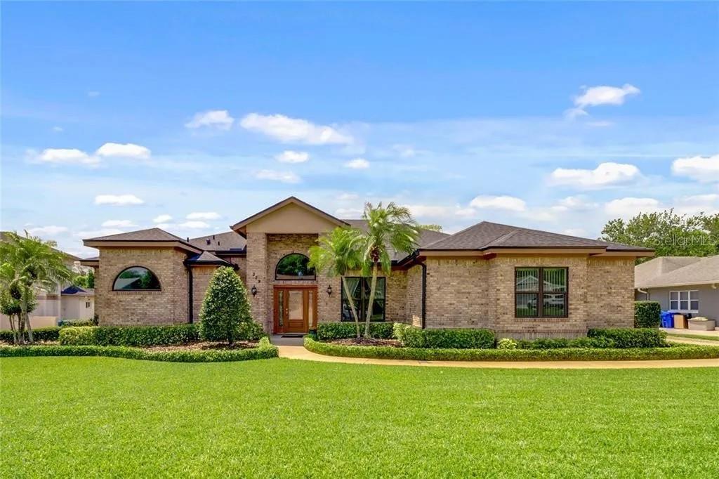 329 SPRUCEWOOD ROAD