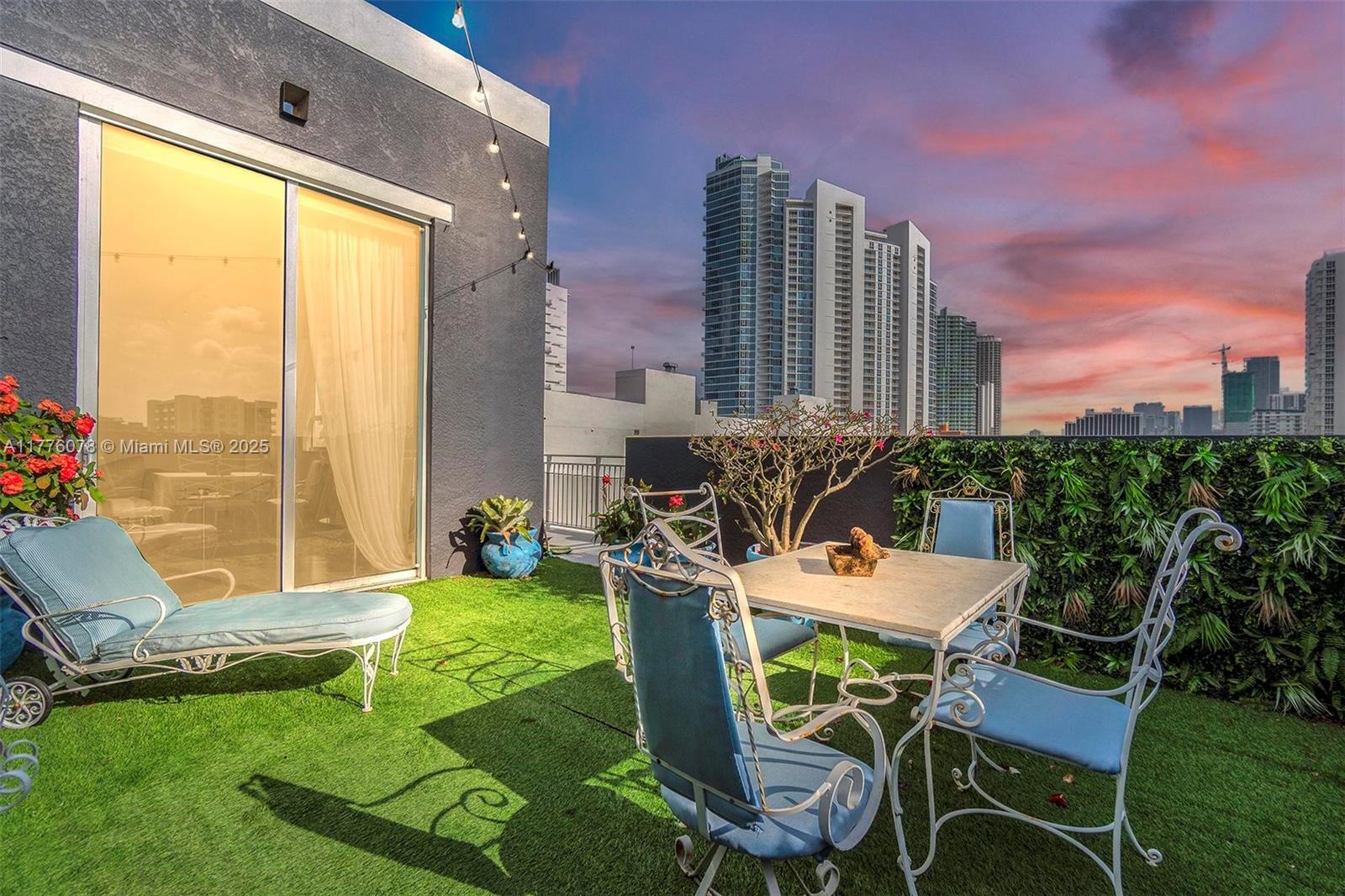 2275 Biscayne Blvd, Miami FL 33137