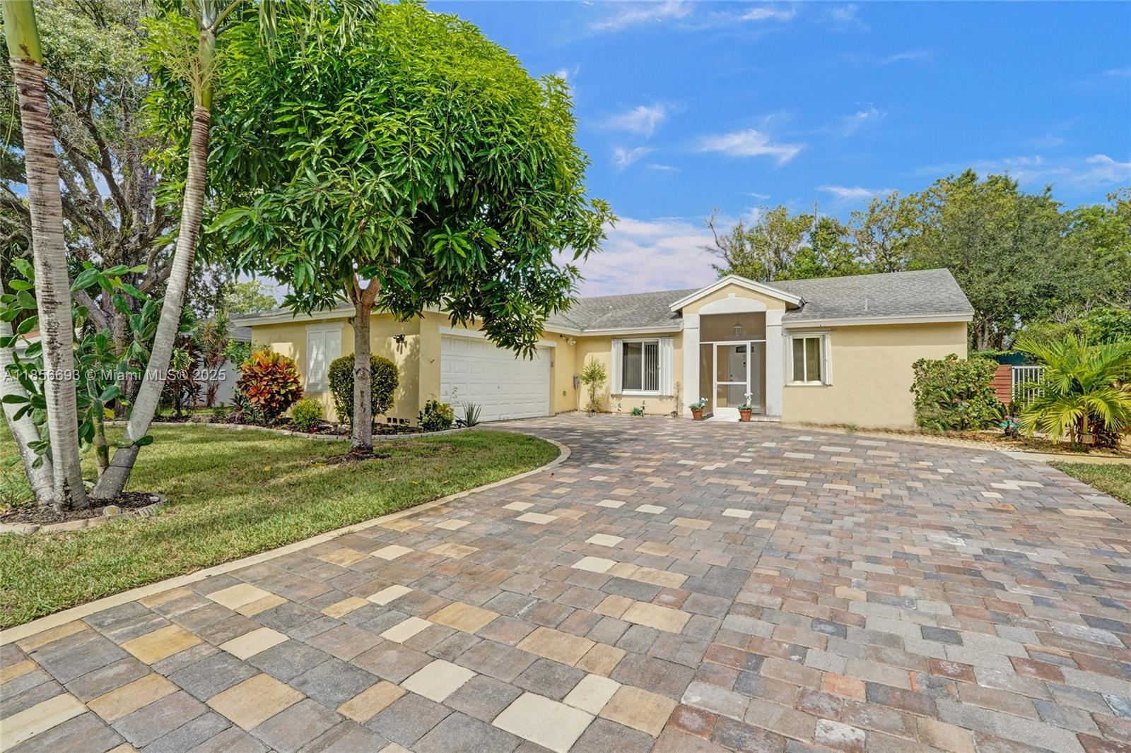 5540 NW 40th Ter, Coconut Creek FL 33073