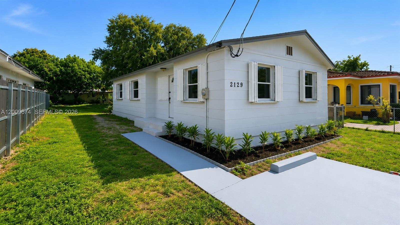 2129 NW 59th St, Miami FL 33142