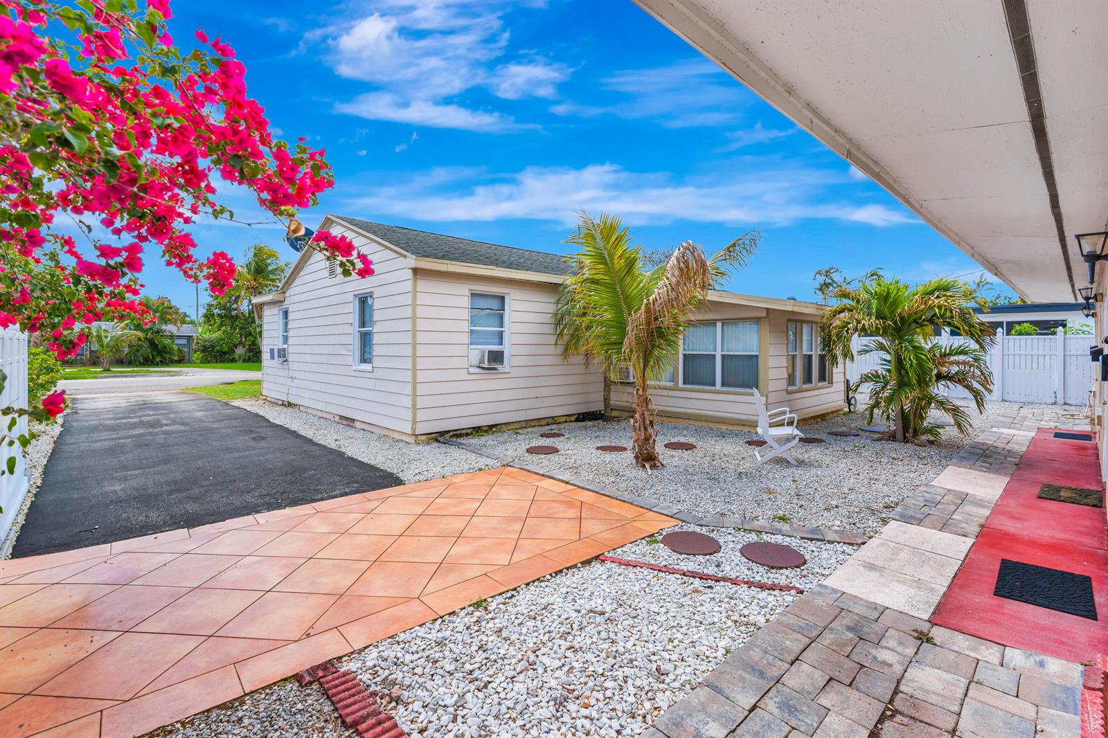 505 Foresteria Drive, Lake Park FL 33403
